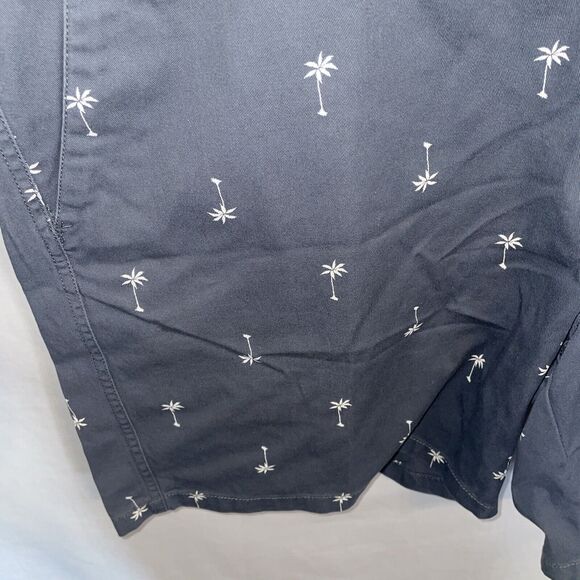 Disney Junk Food Casual Shorts Mens Size XL Gray Zip Fly Pockets Palm Trees - Picture 6 of 12